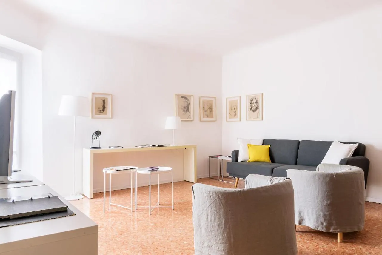 Siri Master Guest Apartment Milan 0*,  Italy